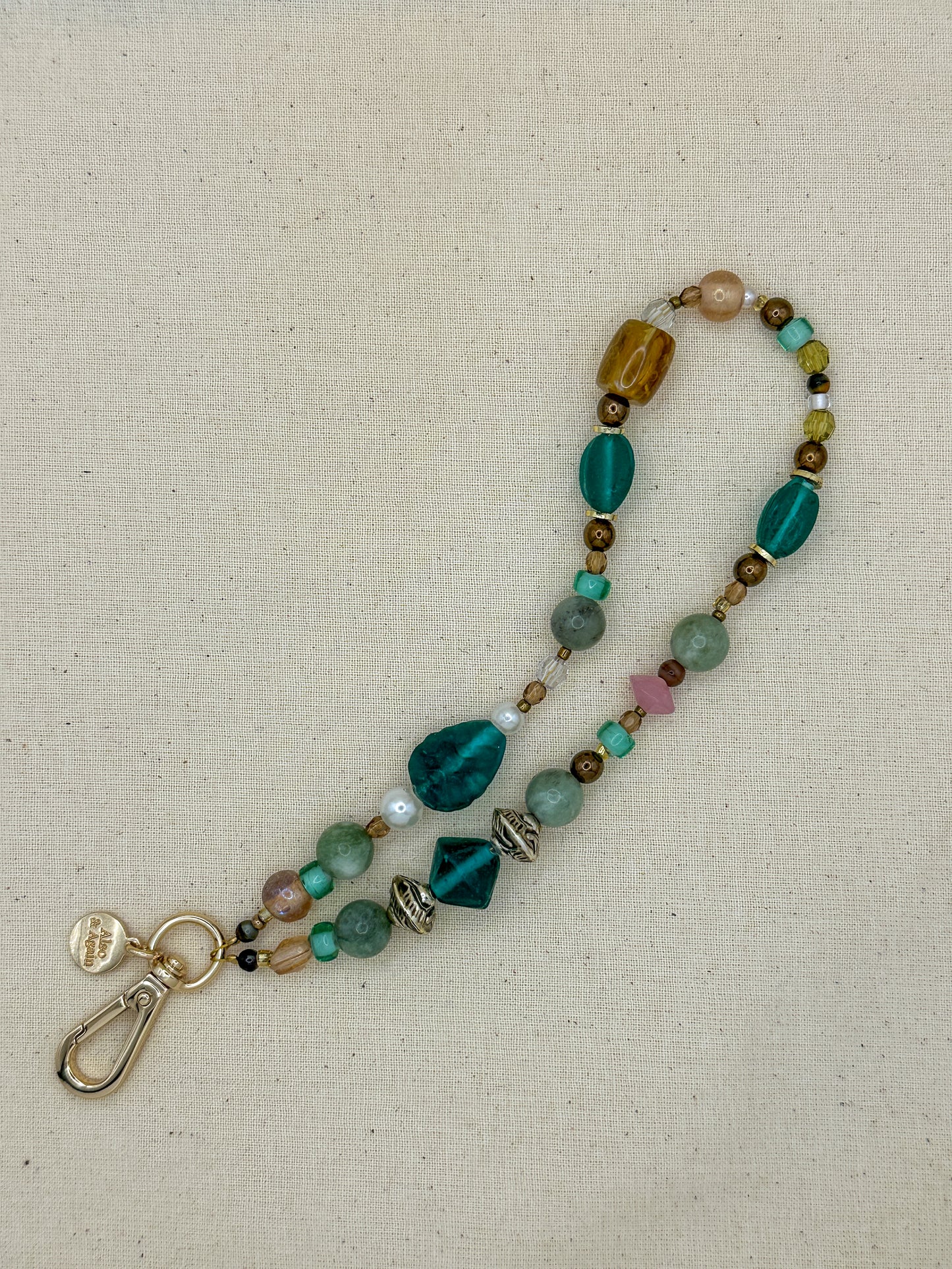 Seafoam phone chain