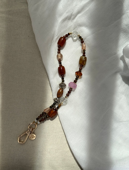 Neutral phone chain