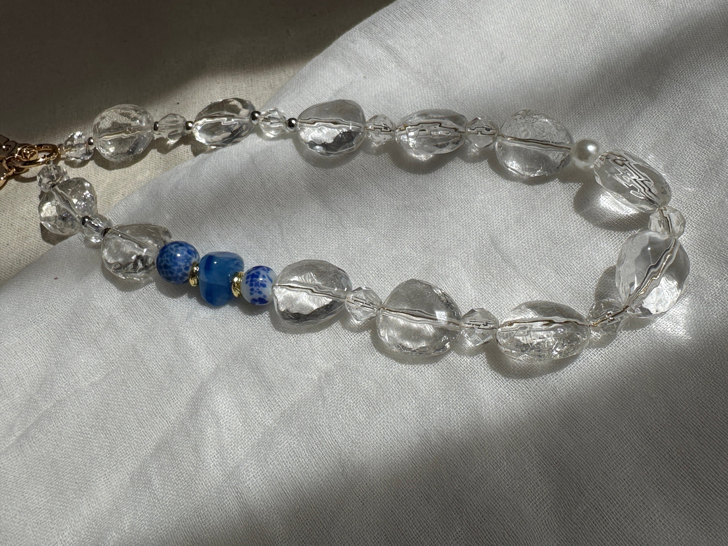 Clear phone chain