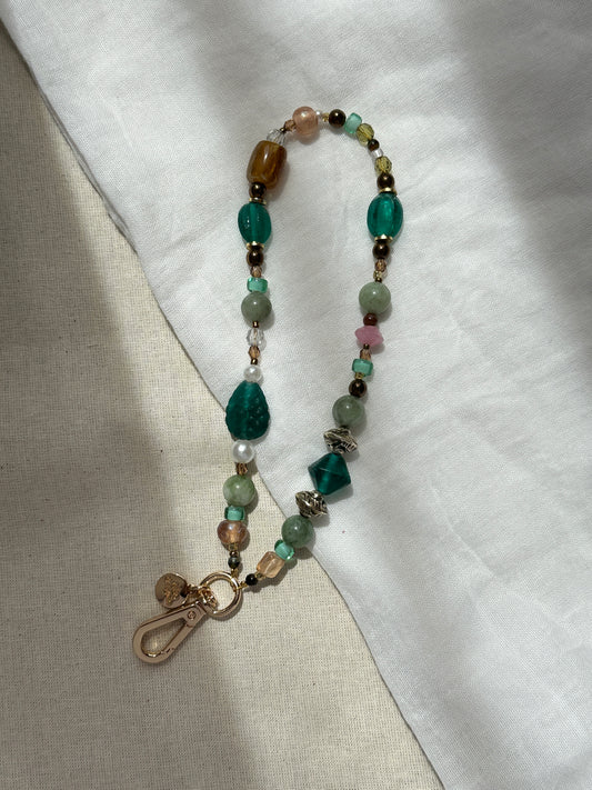 Seafoam phone chain